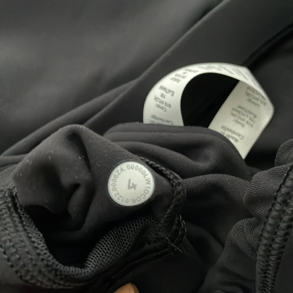 NWT Lululemon Align High-Neck Tank Top Black Size 4 - Picture 5 of 9